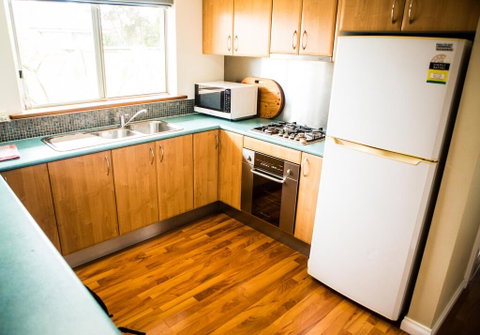 3 Bdrm House With Parking & Outdoor Entertaining - Nambucca Heads Accommodation 3