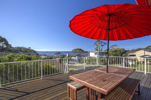 3 Shipton Cres - Heavenly Haven - Nambucca Heads Accommodation 0