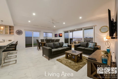 34 Madaffari Drive - Pool - Nambucca Heads Accommodation 1
