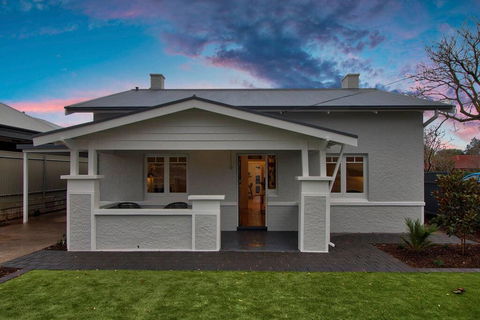 3BR Cottage With Parking Close To Adelaide CBD - Nambucca Heads Accommodation 2