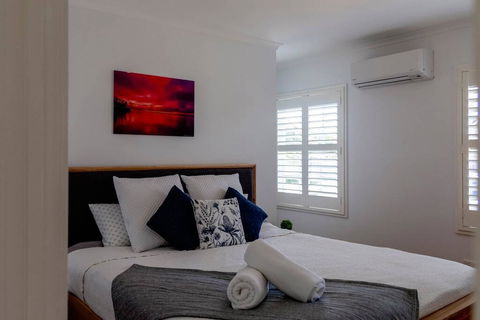 5 Bedroom Close To Beach And Moorpanyal Park - Nambucca Heads Accommodation 1