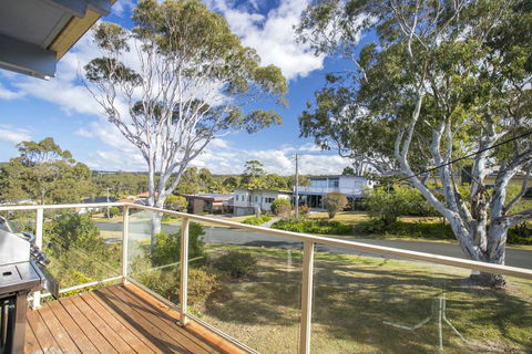 58 Lockhart Ave - Unlock Mollymook's Heart - Nambucca Heads Accommodation 2