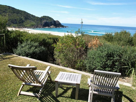 8 ON COAST (4 Night Min) - Nambucca Heads Accommodation 0