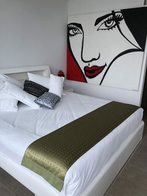 8 ON ELYSEE Alexandra Headland / Mooloolaba Beach - Nambucca Heads Accommodation 1