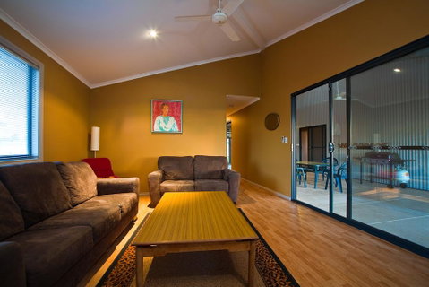 9 Skipjack Circle - Lovely Pet-Friendly Holiday Home With A Breezeway - Nambucca Heads Accommodation 1
