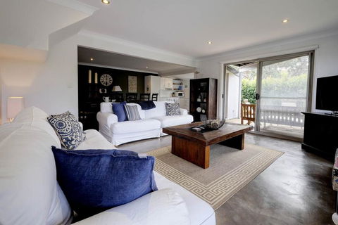 @THE COVE - Nambucca Heads Accommodation 0