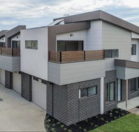 A brand new private townhouse - Nambucca Heads Accommodation