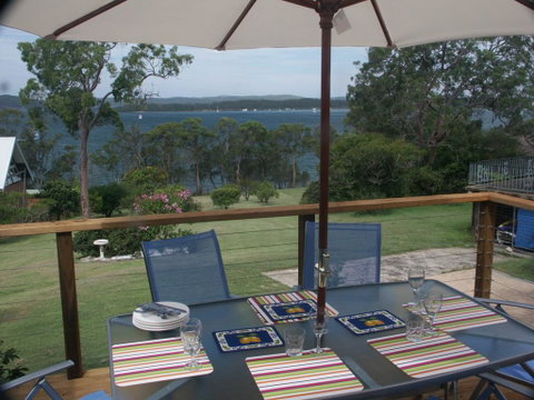 A Lakehouse Escape - Nambucca Heads Accommodation 1