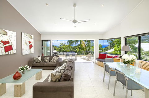 A Little Cove Treasure, Noosa Heads - Nambucca Heads Accommodation 3