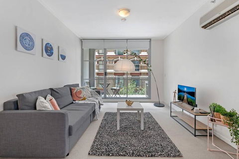 A Modern & Stylish Studio Near Darling Harbour - Nambucca Heads Accommodation 2