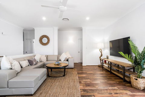A PERFECT STAY - Julian Rocks House - Nambucca Heads Accommodation 0