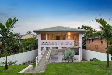 A PERFECT STAY - Sunset Beach - Summer Breeze - Nambucca Heads Accommodation 3