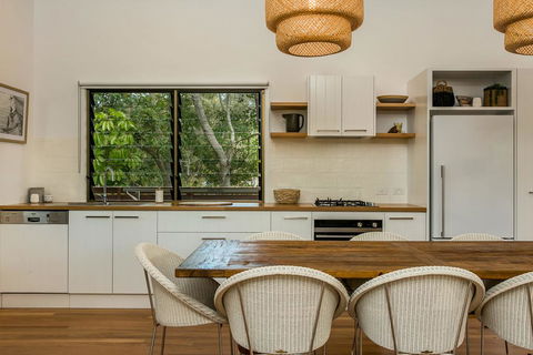 A SWEET ESCAPE - Alcorn House - Nambucca Heads Accommodation 2