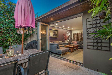 A SWEET ESCAPE - Brandon St Beach & Spa - Nambucca Heads Accommodation 0