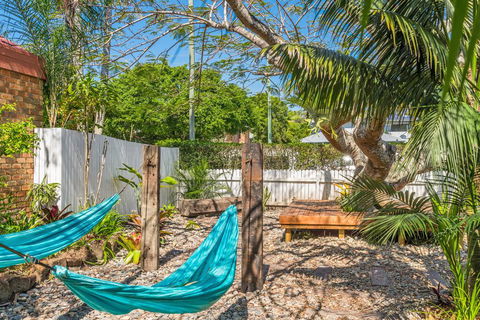 A SWEET ESCAPE - Byron Surf Cottage - Walk To Byron - Nambucca Heads Accommodation 1