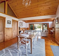 Abrahams On Bank - Nambucca Heads Accommodation