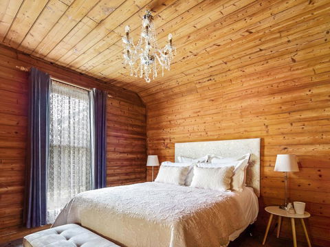 Abrahams On Bank - Nambucca Heads Accommodation 3