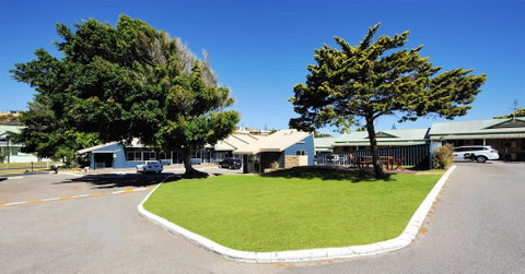 Abrolhos Reef Lodge - Nambucca Heads Accommodation 0