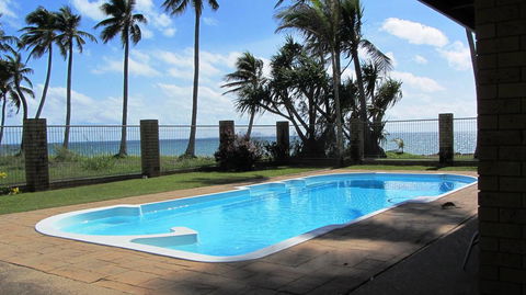 ABSOLUTE BEACH FRONT MACKAY - Comfort Resort Blue Pacific - Nambucca Heads Accommodation 1