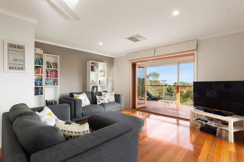 Acqua Vista - Water View, Fireplace, Walk To Beach - Nambucca Heads Accommodation 1