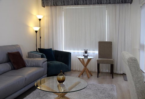 ADELAIDE CBD APARTMENT - 3BR, 2BATH & CARPARK - Nambucca Heads Accommodation 3