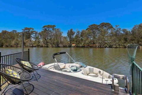 DOCK 08 Riverside Entertainer Pets Welcome - Nambucca Heads Accommodation 0