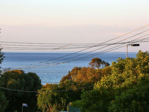 DROMANA BEACH SHACK - Nambucca Heads Accommodation 2