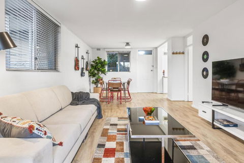 EAST4 - Vintage Vibes East Freo 2B 1BA - Nambucca Heads Accommodation 2