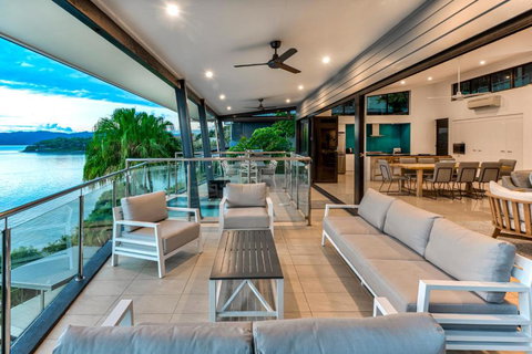 Edge Penthouse On Hamilton Island By HIHA - Nambucca Heads Accommodation 1