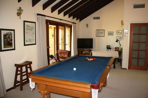 Eleebana Guest House - Nambucca Heads Accommodation 3