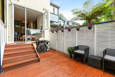 Elegant 1-Bed With Study By Balmain Wharf - Nambucca Heads Accommodation 3