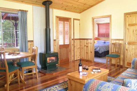 Fergies Hill Spa Cottage @ Granite Ridge Wines - Nambucca Heads Accommodation 3