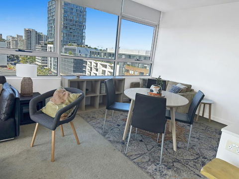 G901S - Bright Zetland Escape With City Views - Nambucca Heads Accommodation 2