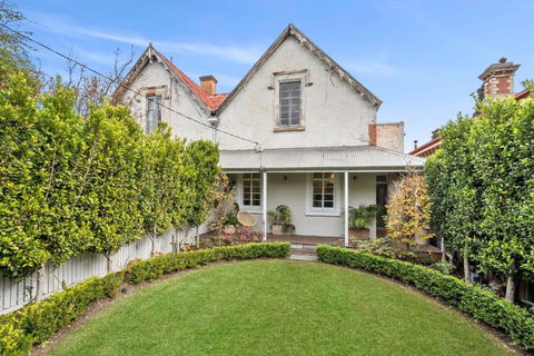 Gable House Geelong - Nambucca Heads Accommodation 0