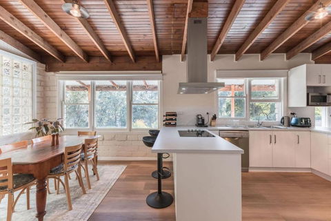 GANGURRU - Nambucca Heads Accommodation 0