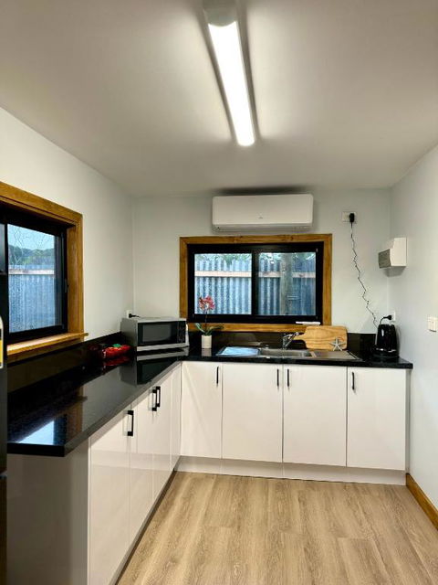 GORGE Chocolates Tiny House - Nambucca Heads Accommodation 2