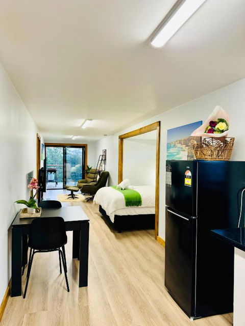 GORGE Chocolates Tiny House - Nambucca Heads Accommodation 3