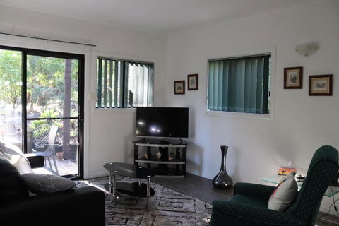GREEN TREES CHALET Australia Zoo Close By - Nambucca Heads Accommodation 3