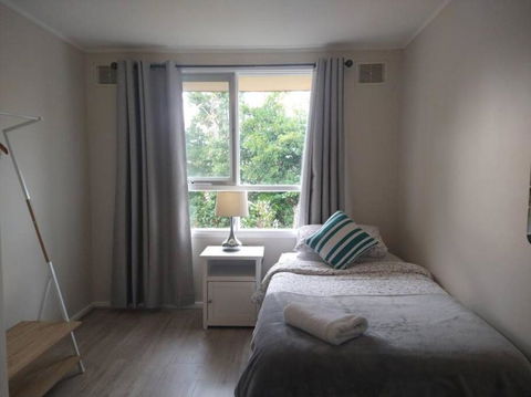 Happy Spacious Home Nr Canberra Hospital - Nambucca Heads Accommodation 3
