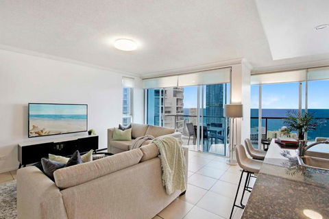 HIGH FLOOR GUARANTEE - 3 Bedroom Plus Study Apartments At Chevron Renaissance - Self Contained & Privately Managed - Wow Stay - Nambucca Heads Accommodation 1