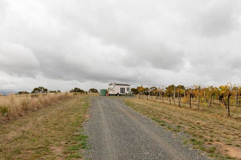 Hounds Run Vineyard - Tiny House In The Grampians - Nambucca Heads Accommodation 3