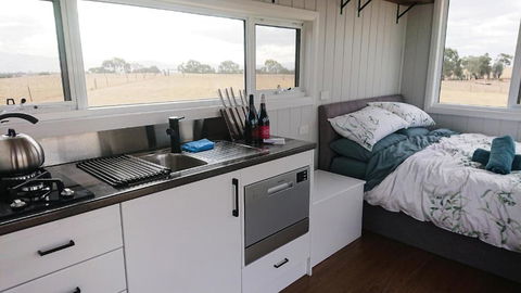 Hounds Run Vineyard - Tiny House In The Grampians - Nambucca Heads Accommodation 2