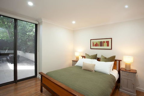 Huge 3 Bed Camperdown Garden Apt W Parking Aircon - Nambucca Heads Accommodation 2