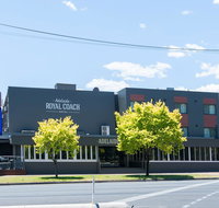 Adelaide Royal Coach - Nambucca Heads Accommodation