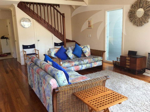 Affordable Twin Peaks 2 - Nambucca Heads Accommodation 3