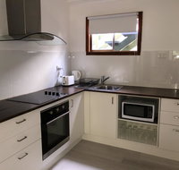 Airlie Getaway Unit 3 - Nambucca Heads Accommodation