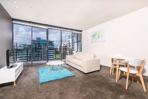 Albert Park City View Stylish 1 Bedroom Apartment - Nambucca Heads Accommodation 3