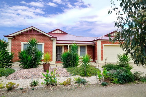 All Seasons Port Elliot Holiday House - Nambucca Heads Accommodation 0