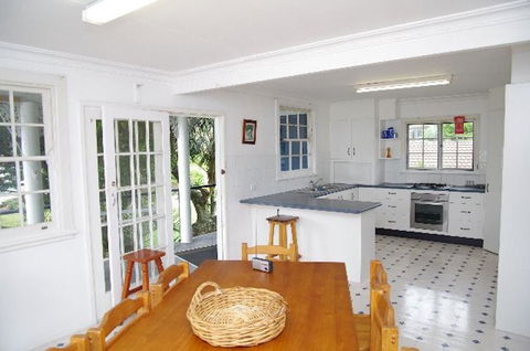 Allamanda House, 3 Willow Street - Nambucca Heads Accommodation 2