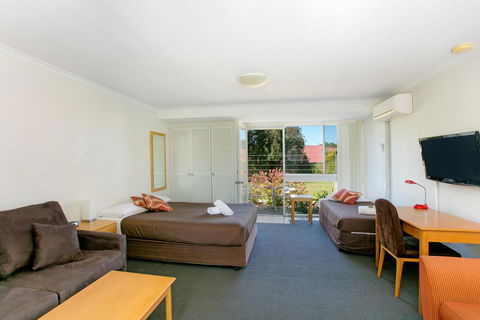 Alloggio Bathurst (previously Bathurst Apartments) - Nambucca Heads Accommodation 2